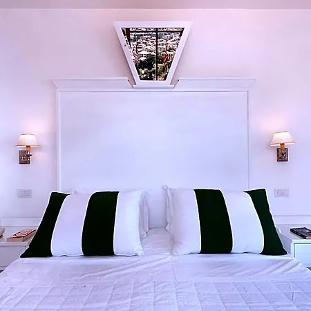 Bristol Hotel 4*