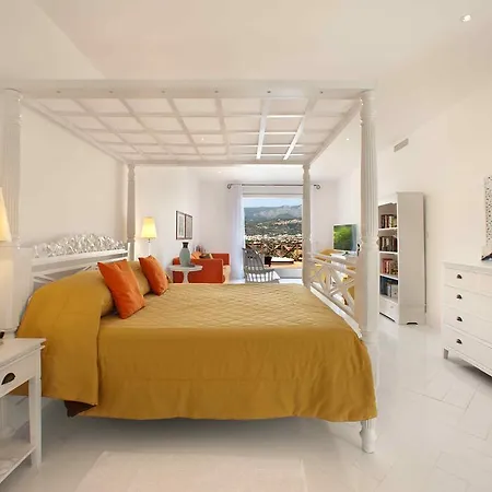 Bristol Hotel 4*