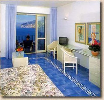 Bristol Hotel Sorrento