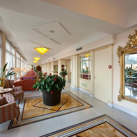 Hotel Bristol