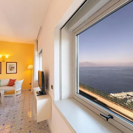 ブリストル 4* ソレント